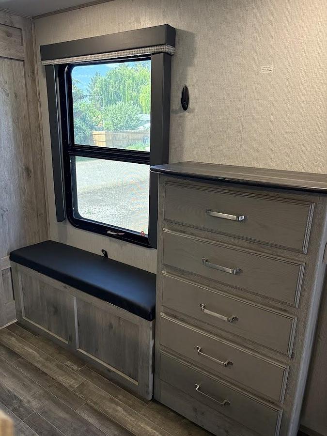 Used 2022 Keystone Avalanche 390D Fifth Wheel