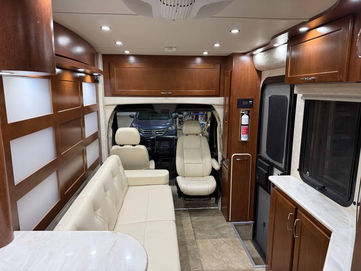 Used 2016 Pleasure-Way Plateau