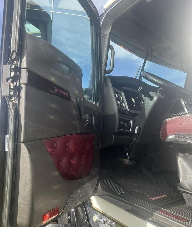 Used 2014 Kenworth T660