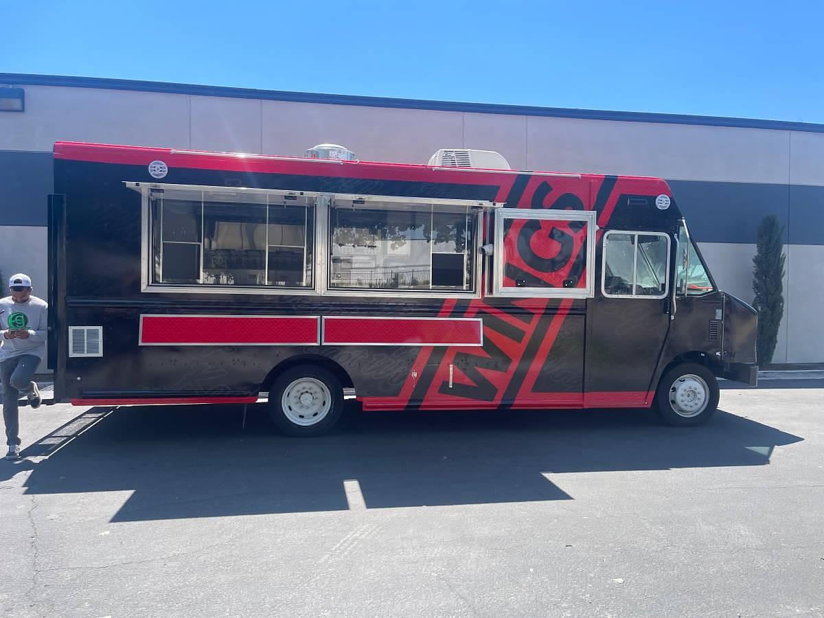 Used 2009 Workhorse Food Truck