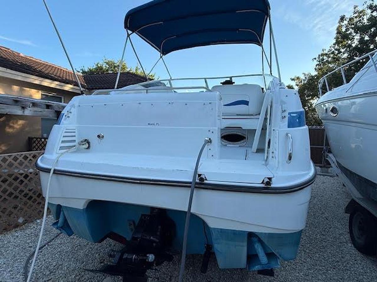Used 1997 Chris Craft 26 Crowne