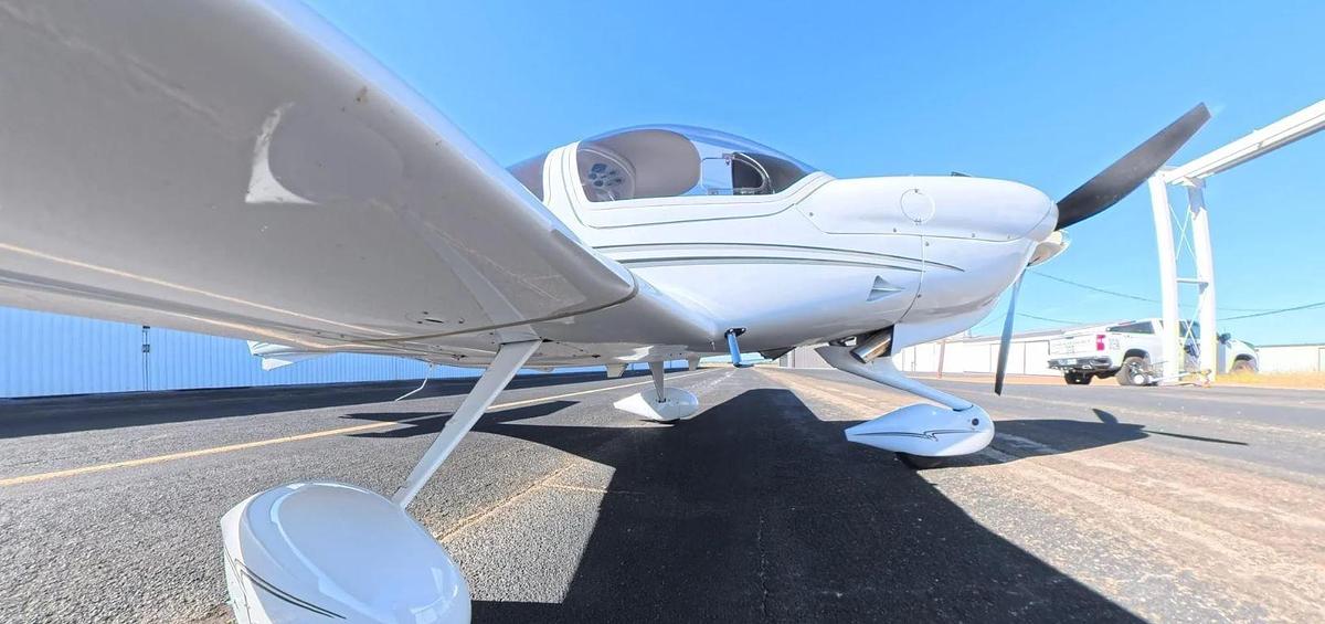 Used 2008 Diamond DA40 XLS
