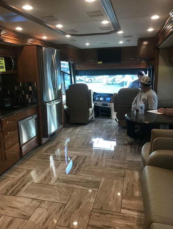 Used 2017 Fleetwood Discovery 39G