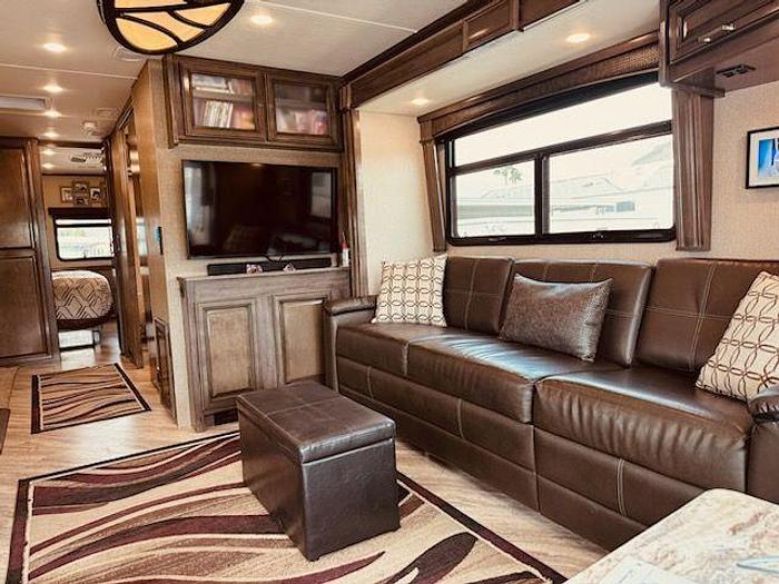 Used 2019 Fleetwood Southwind 36P