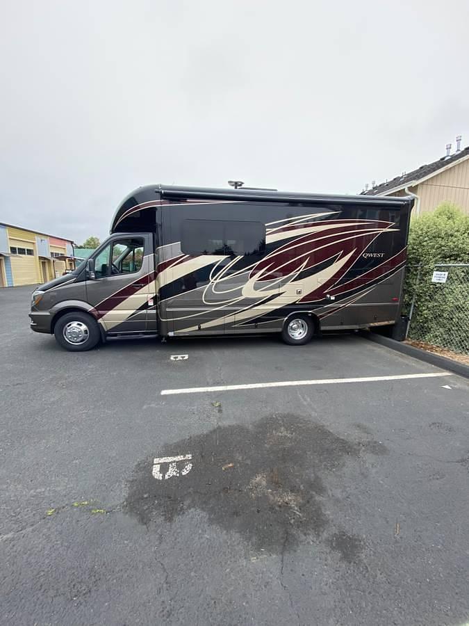 Used 2019 Entegra Qwest