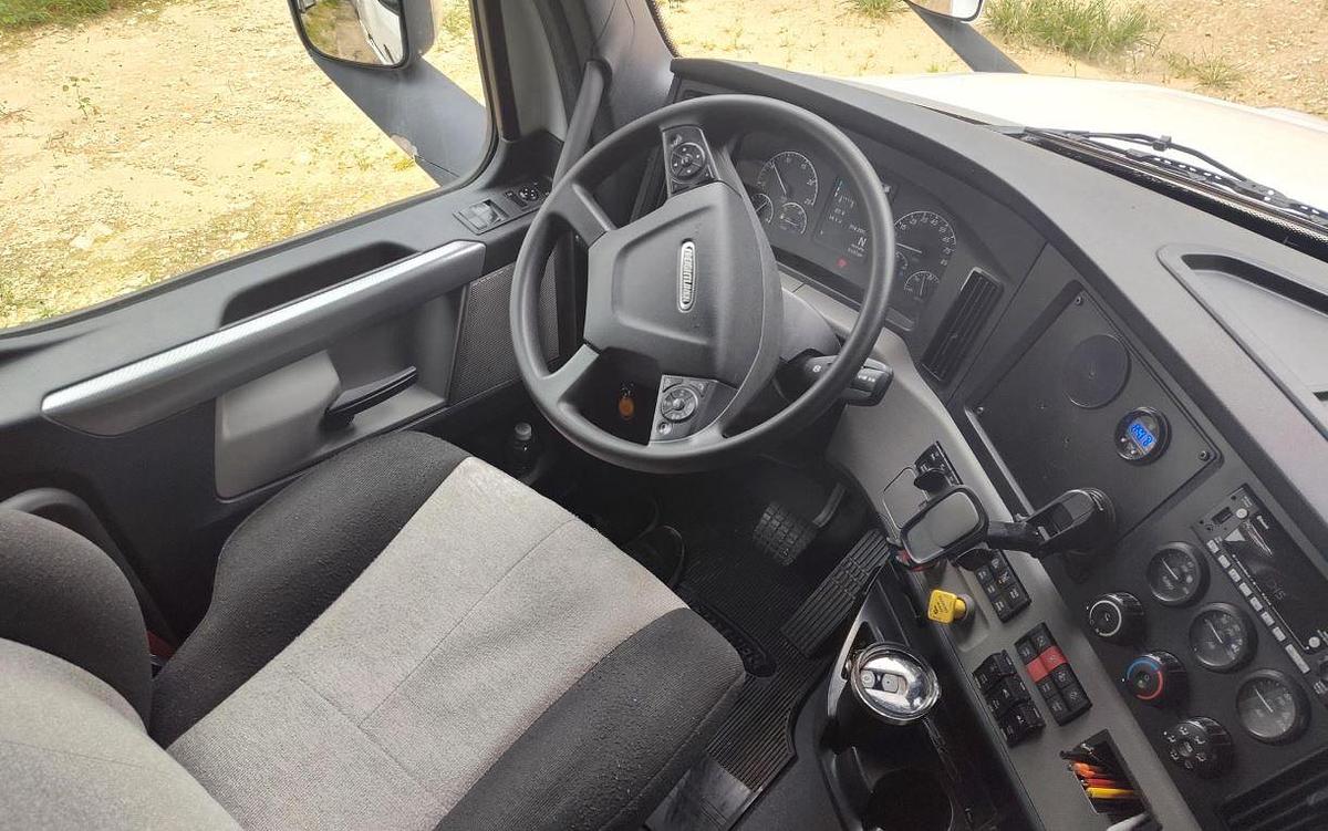 Used 2022 FREIGHTLINER CASCADIA 126