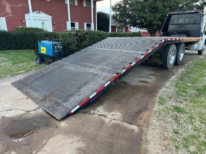 Used 2007 Peterbilt 340