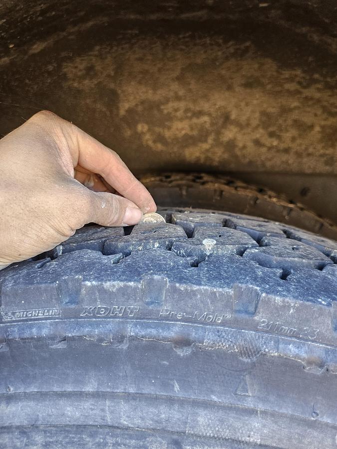 Used 2009 Freightliner Bus