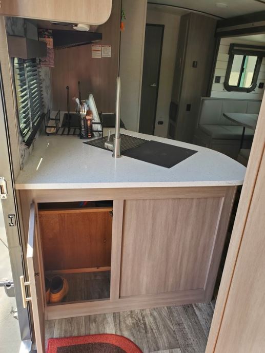 Used 2021 CrossRoads Sunset Trail 289QB