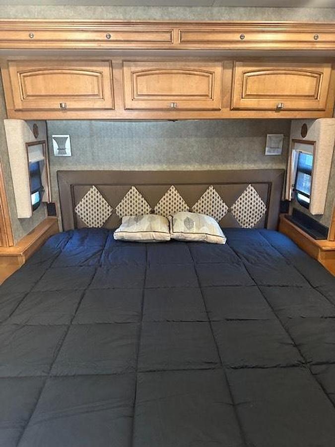 Used 2014 Winnebago Journey 34B Class A Motorhome