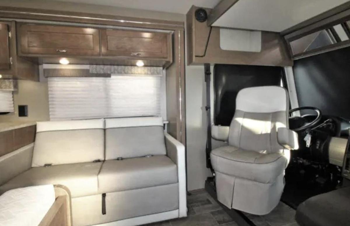 Used 2019 Winnebago Intent 29L Class A Motorhome
