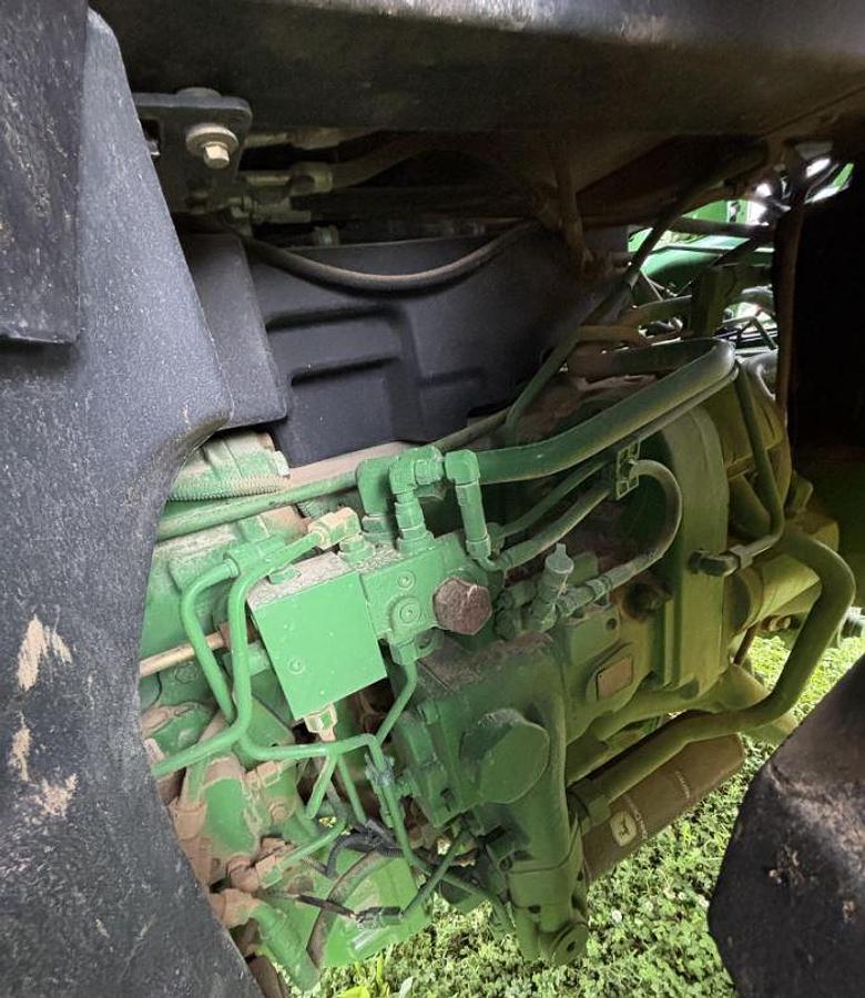 Used 2011 John Deere 7200R