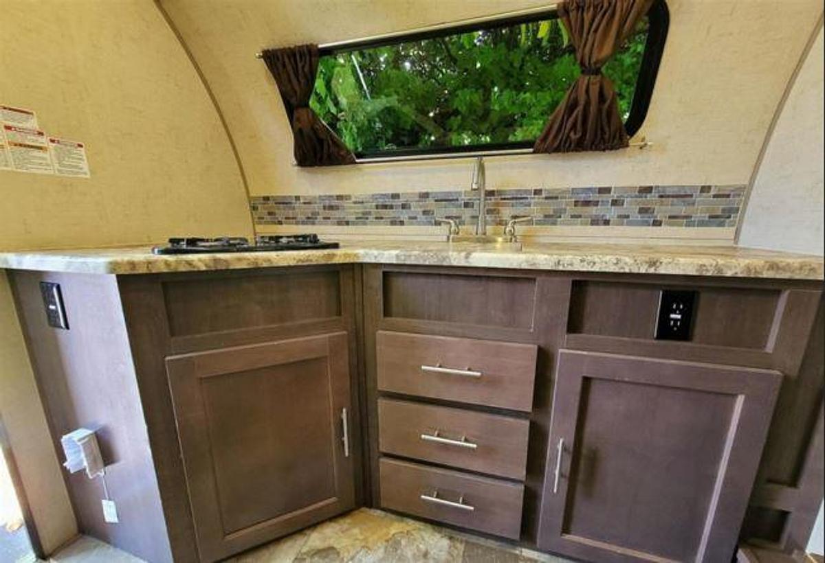 Used 2016 Forest River R Pod