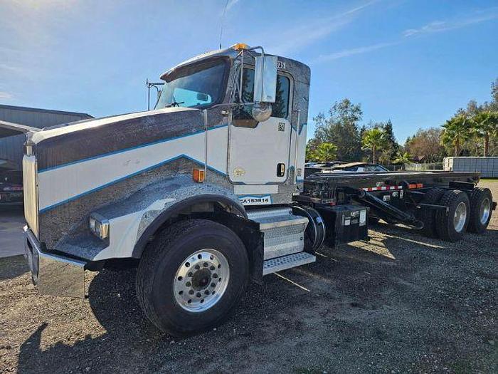 Used 2016 KENWORTH ROLL OFF T800