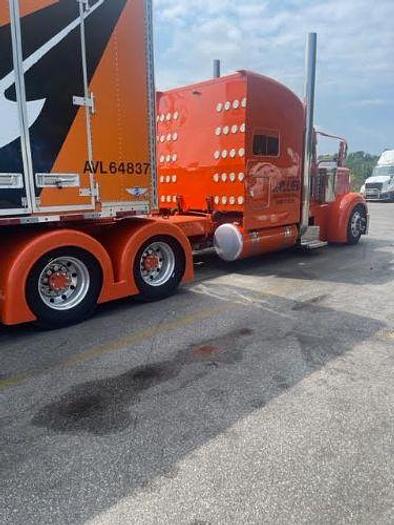 Used 2019 Peterbilt 389