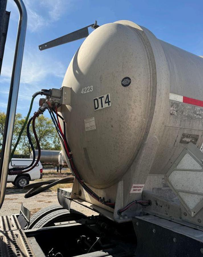 Used 2019 Heil Single Compartment Tanker Trailer