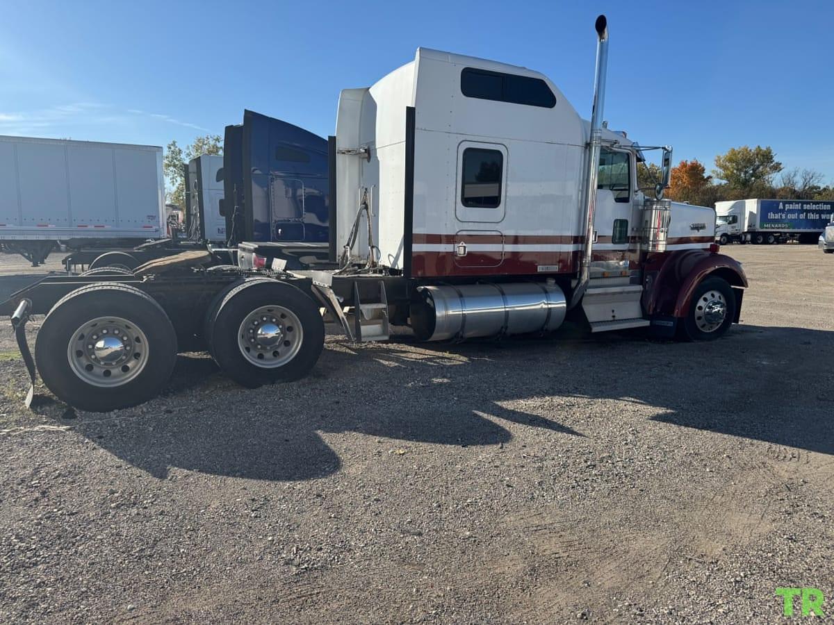 Used 2001 Kenworth W900