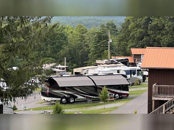 Used 2017 Newmar Dutch Star 4326