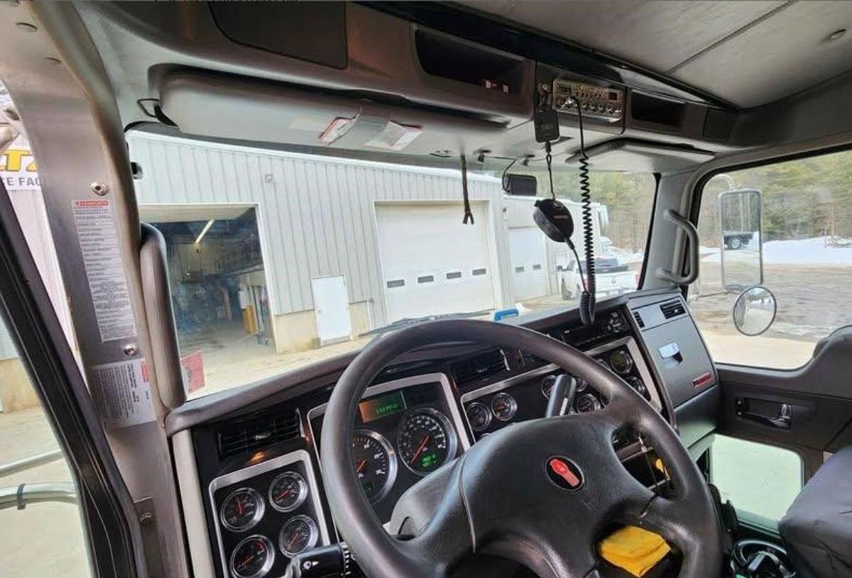 Used 2020 Kenworth T800