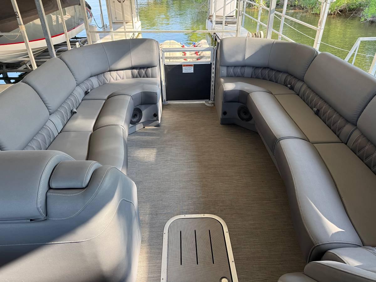 Used 2023 Bennington Tritoon Pontoon Boat