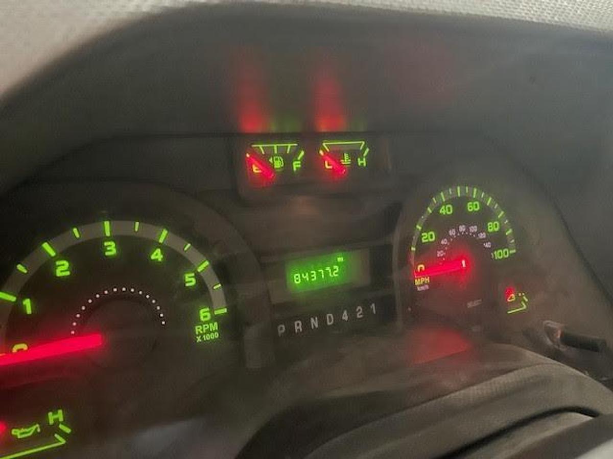 Used 2018 Ford E350 Super Duty Cutaway Box Truck