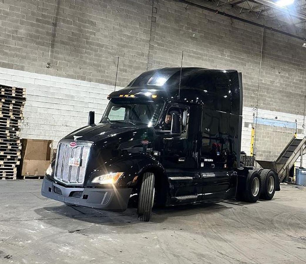 Used 2023 PETERBILT 579