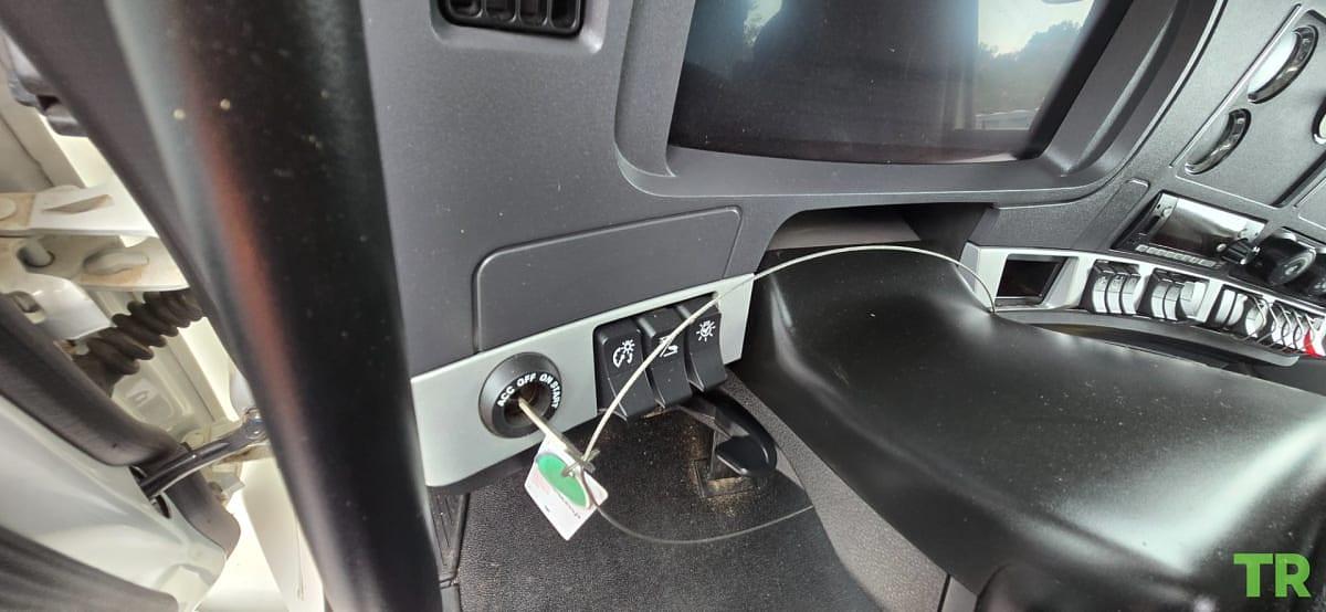 Used 2024 Kenworth T880