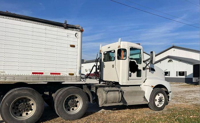 Used 2012 KENWORTH T660 and TIEMPTE 40' TRAILER