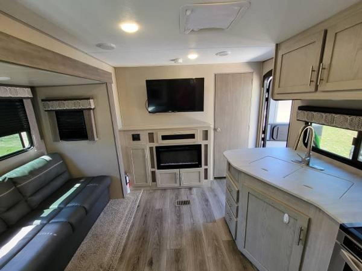Used 2022 Coachmen Catalina