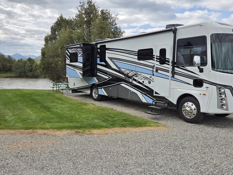 Used 2024 Forest River Georgetown 7 Series GT7 36D7 | Bath & a Half | King Bed | Bunks | Only 19,820 Miles