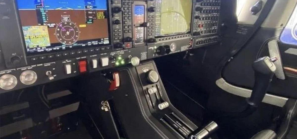 Used 2022 Diamond DA62