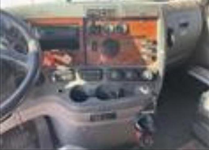 Used 2009 Freightliner Cascadia 125