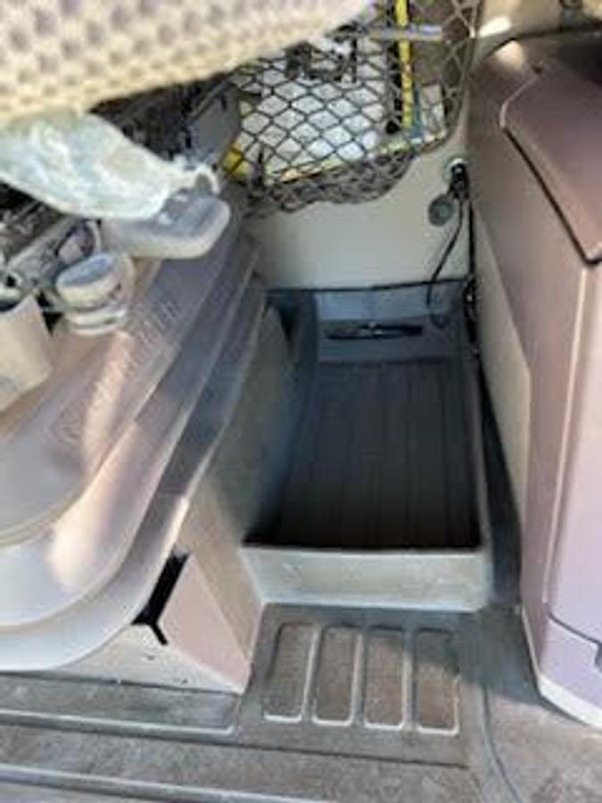 Used 2014 John Deere S670 Combine