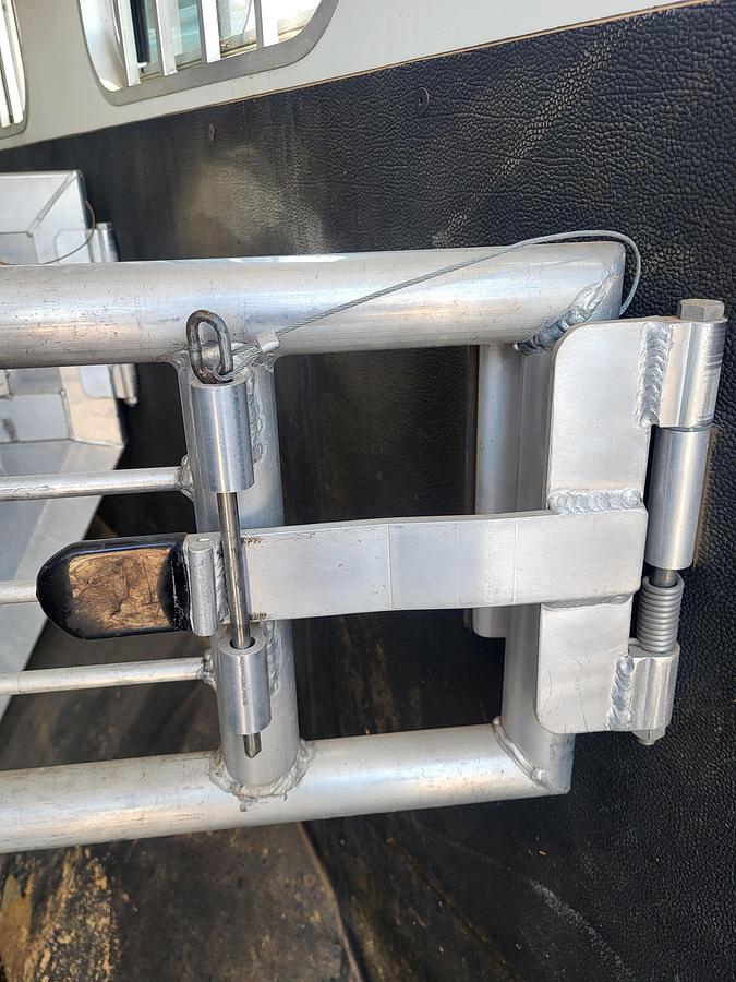 Used 2004 Sooner Horse Trailer