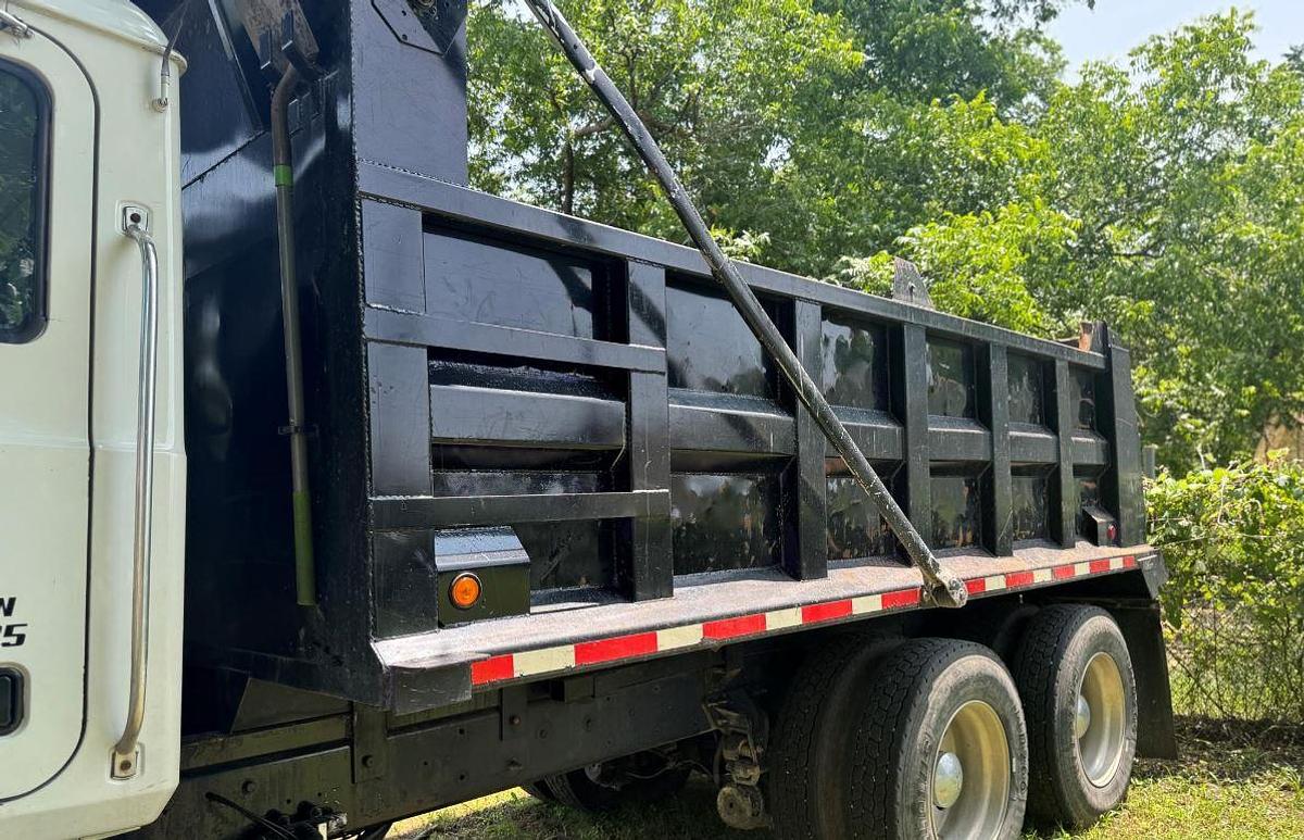 Used 2007 MACK GRANITE CV713 Dump Truck