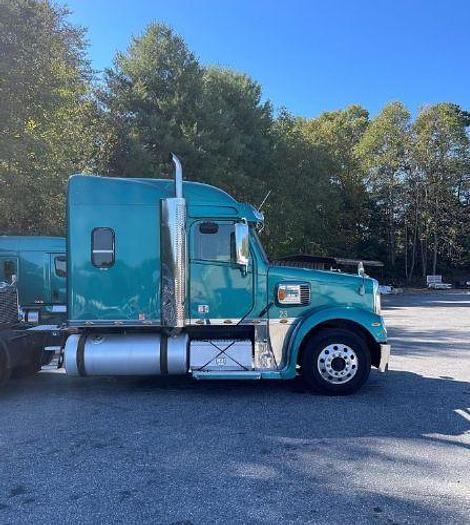 Used 2015 Freightliner CORONADO 132
