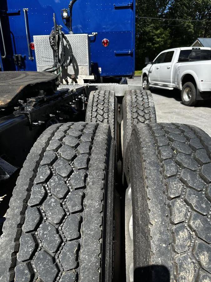 Used 2023 PETERBILT 389 Conventional Sleeper Semi