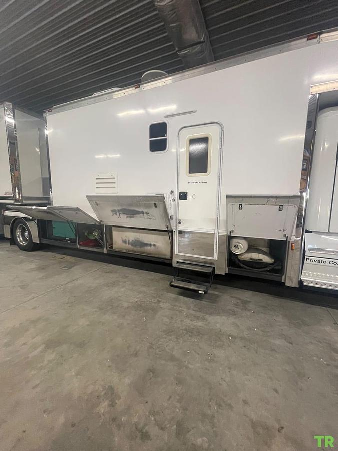 Used 2005 Freightliner Renegade