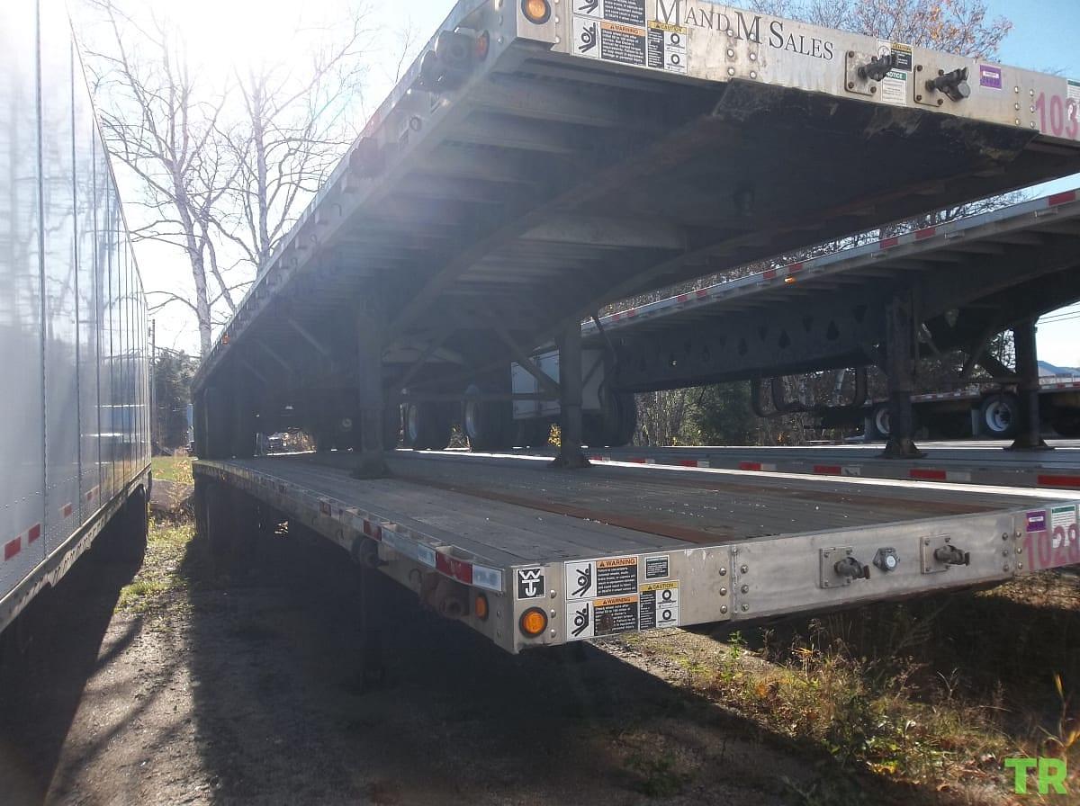 Used 2012 Aluminum Flatbed Semi Trailer