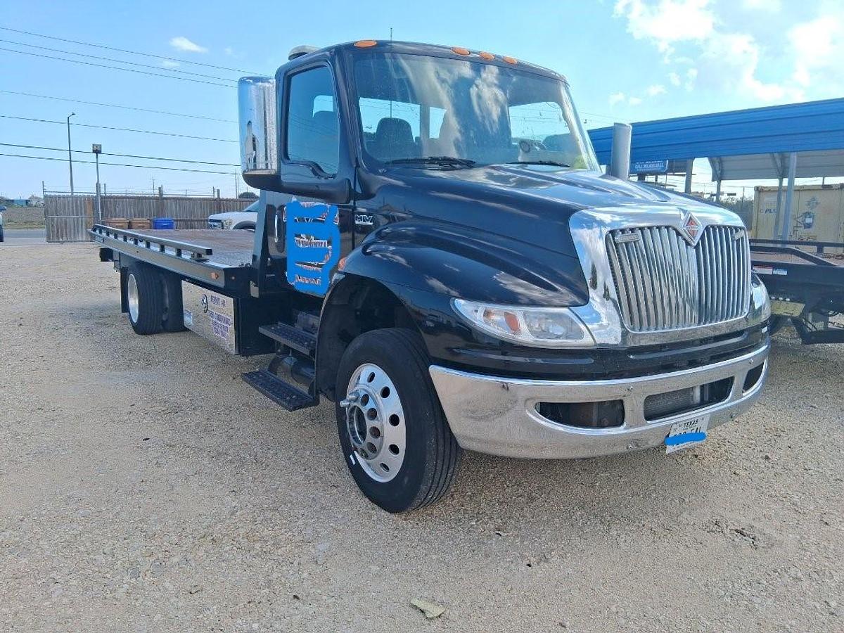 Used 2023 International Mv6