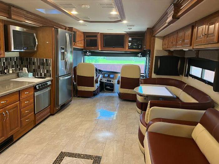 Used 2016 Fleetwood Discovery 40G