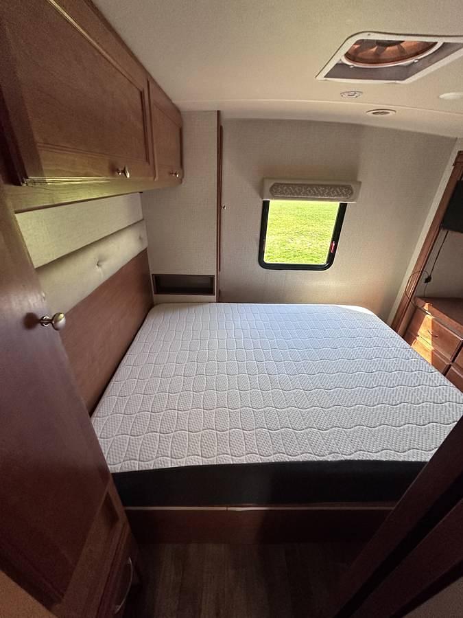 Used 2018 Winnebago Vista