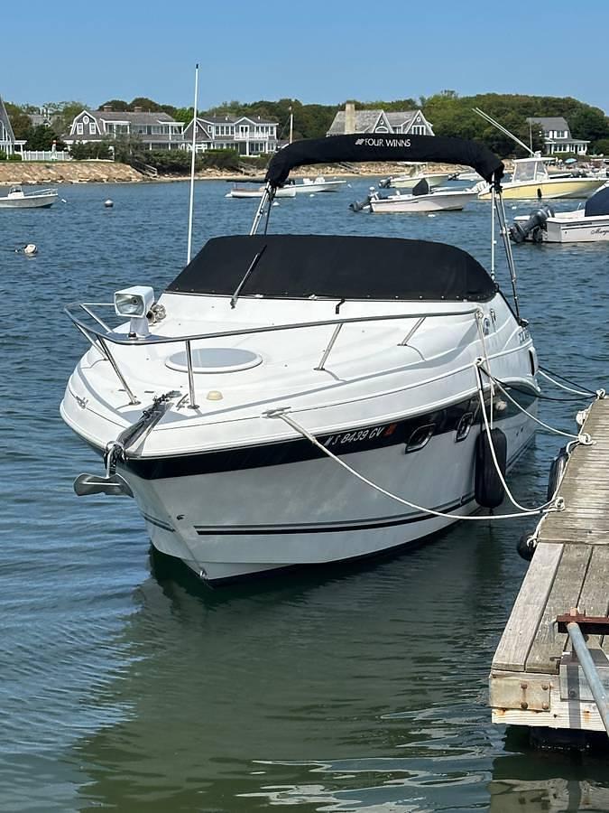 Used 2004 Four Winns 248 Vista