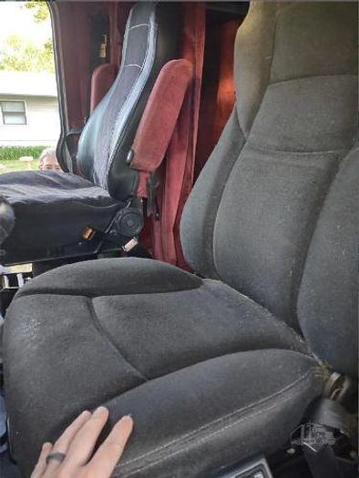 Used 2001 Peterbilt 379