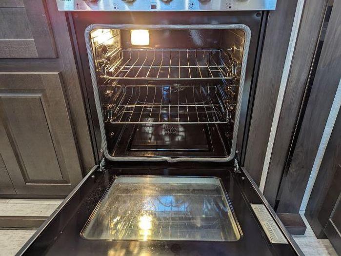 Used 2021 Grand Design Momentum 376THS