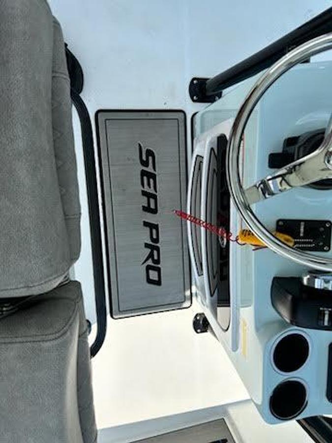 Used 2022 Sea Pro 228 DXL Center Console