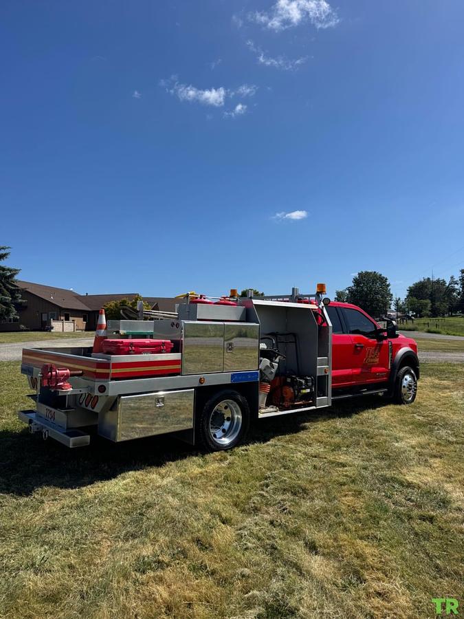 Used 2023 Ford F-450 4x4 Flatbed Truck