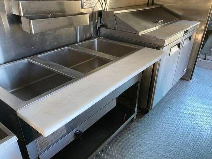 Used 2004 GMC Workhorse Food Truck