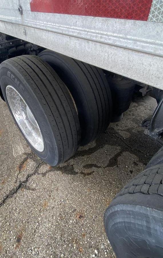 Used 2014 FREIGHTLINER CASCADIA 113