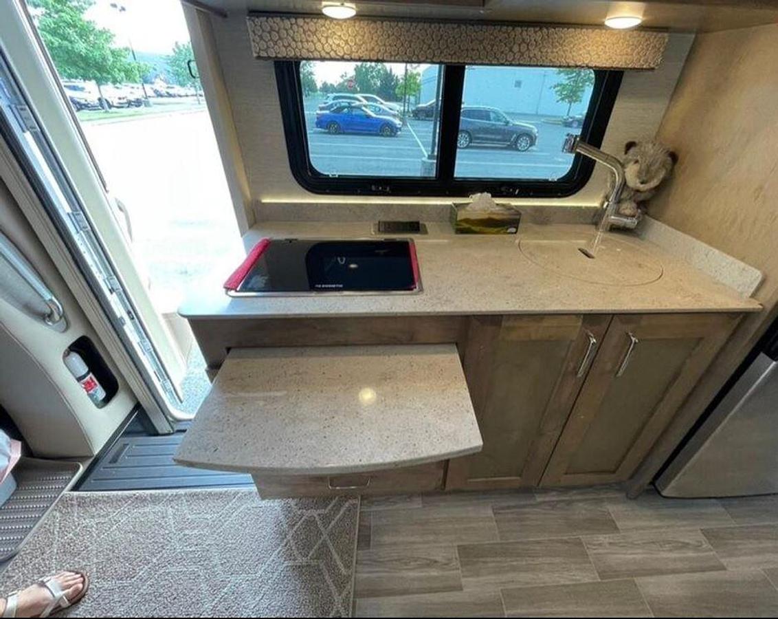 Used 2022 Tiffin Motorhomes Wayfarer 25RW Class C Motorhome
